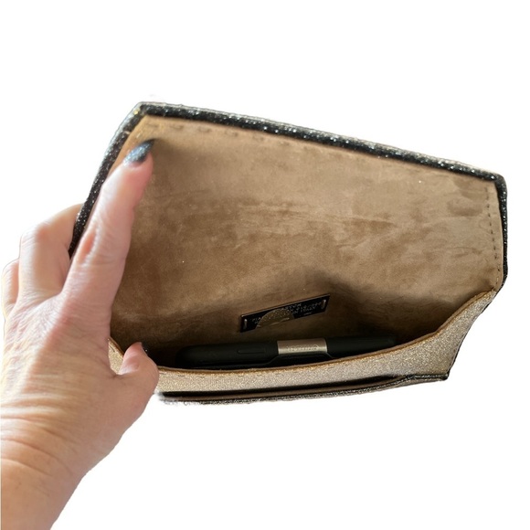 VBH Gold Glitter Stretch Envelope Clutch 010/300 - Picture 9 of 12